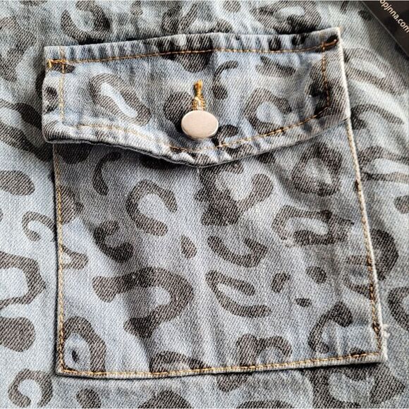 NWT Leopard Animal Print Denim Jacket Small - Picture 5 of 12